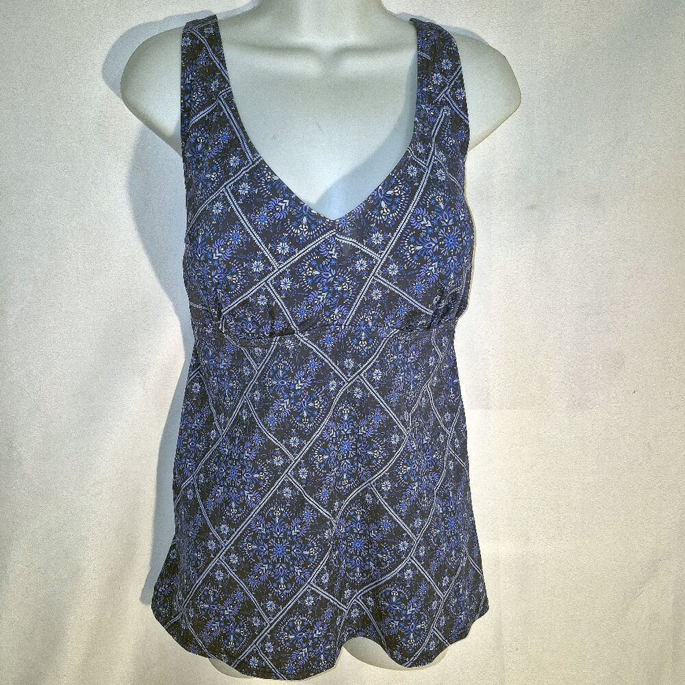SWIMSUITS FOR ALL Tankini top w/ adjustable straps, blue floral design, size 22
